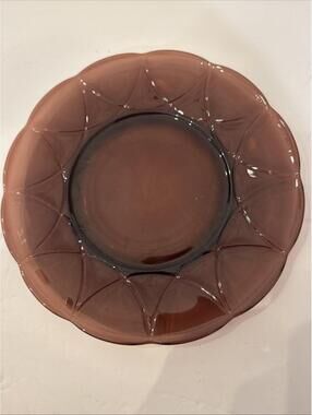 Hazel Atlas Newport Hairpin Amethyst Depression Glass 8.5" Luncheon Salad Plate